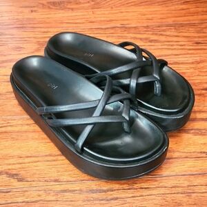 Madden Girl Fowler Strappy Flatform Black Sandals
